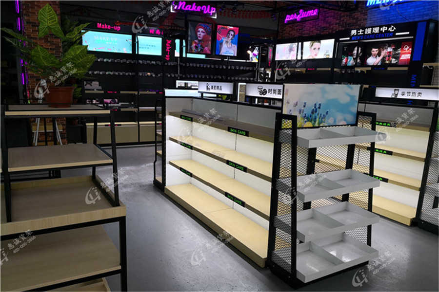 化妝品貨架
